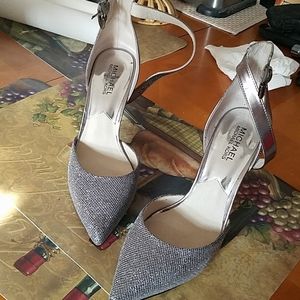 Ladies shoes